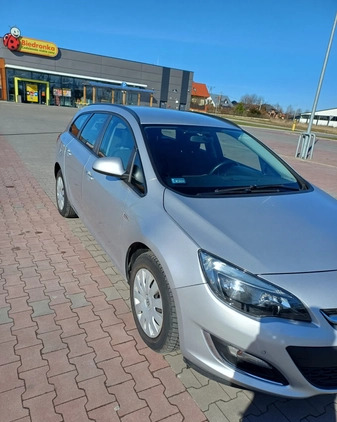 Opel Astra cena 21500 przebieg: 236000, rok produkcji 2013 z Przysucha małe 56